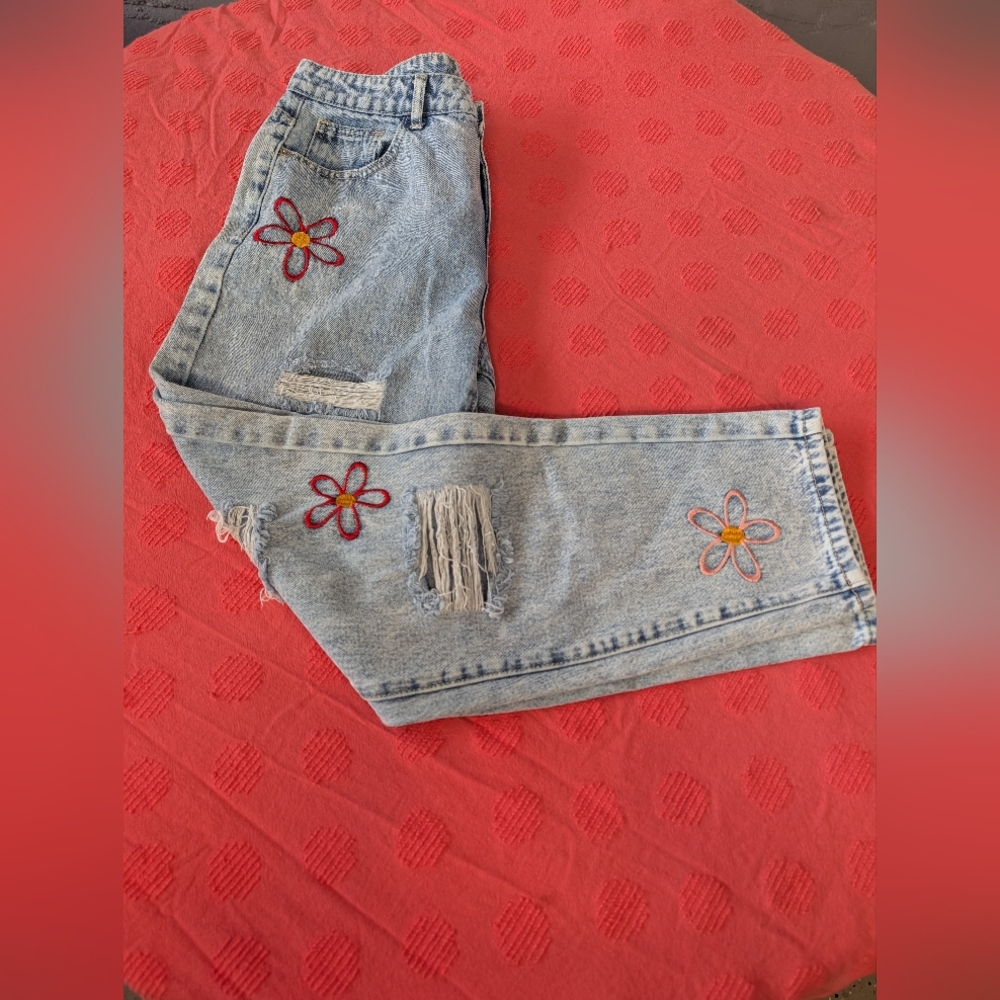 Jeans Denim Embroidered Floral Distressed Mom High Waist Bohemian Cottagecore M
